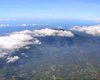 Forest fire hits 'sacred' Philippine mountain