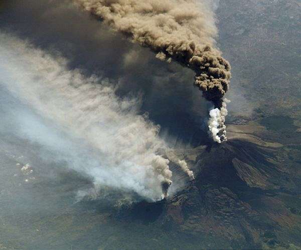 Ill-prepared trekkers swarm Mt Etna for high-altitude selfies