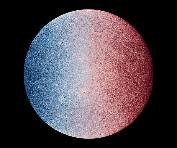 Solar Orbiter images unveil sunspots and magnetic fields in unprecedented detail