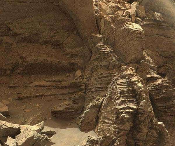Curiosity helping make Mars safer for astronauts