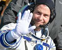 NASA Astronaut Hague Who Failed to Reach ISS May Make One-Year Flight