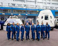 Mike Pence Says US to Return Astronauts to Space Using American-Built Rockets Before Summer