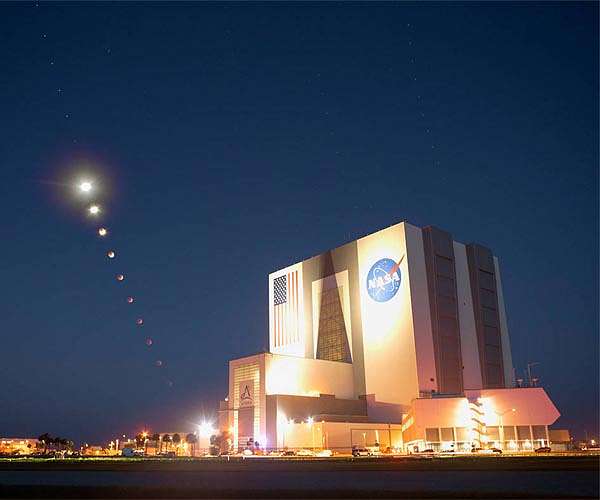Blood Moon Total Eclipse at NASA's Kennedy Space Center