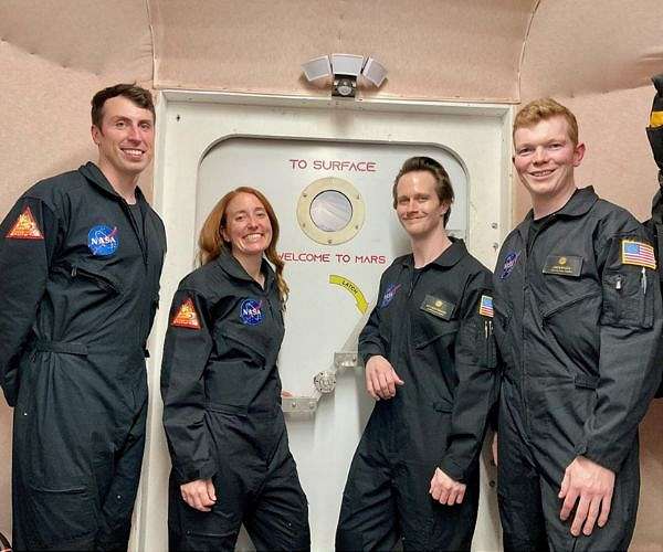 Second CHAPEA Crew Begins Extended Mars Habitat Mission at NASA Johnson