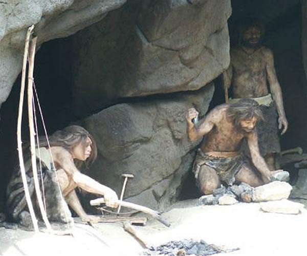 UK researchers unveil face of 75,000-year-old Neanderthal woman