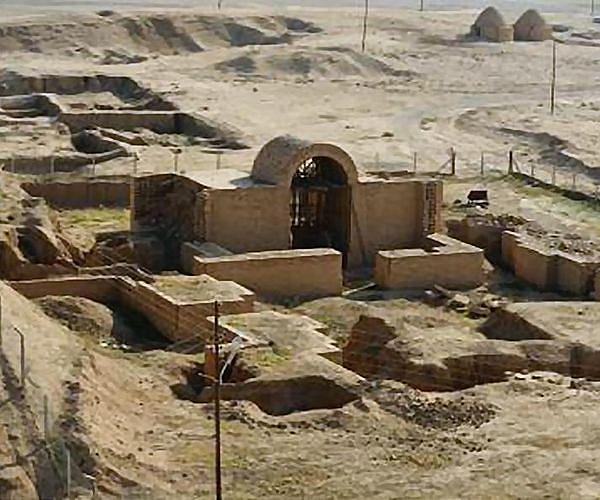 Iraq's ancient treasures sand-blasted by climate change
