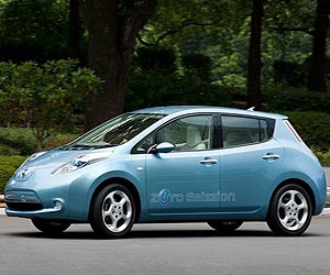 Nissan hopes zero-emission Leaf will electrify drivers