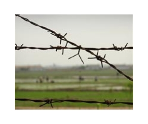 Hagel tours last Cold War frontier in Korea