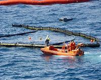 Blame game in Greece as oil spill spreads in Athens' Saronic gulf