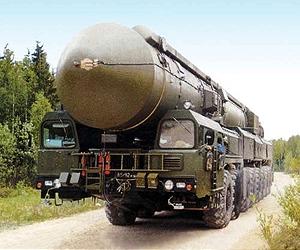 Nuclear weapons threat not decreasing, study says