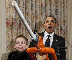 Splat! Geek-in-chief Obama tests marshmallow gun
