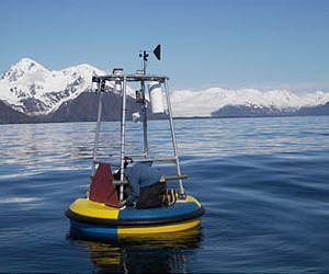7.5-magnitude quake hits off Alaska, triggers local tsunami