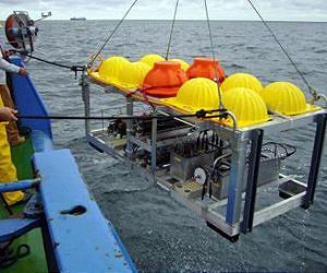 Decoding material fluxes in the tropical ocean