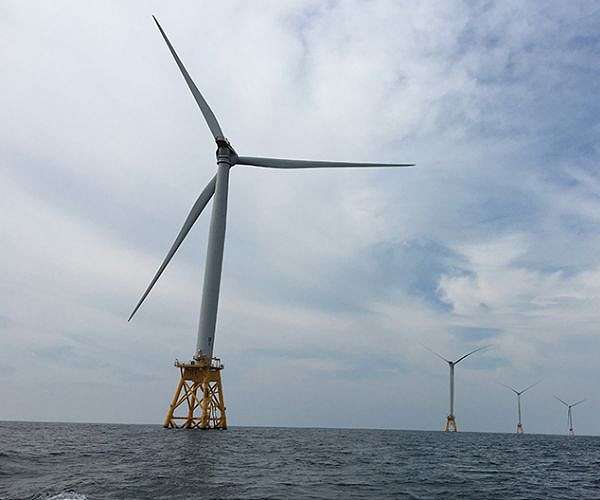 Trump shift boosts offshore wind project: New York governor