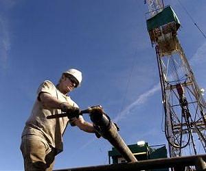 Oil market under pressure from China demand fears