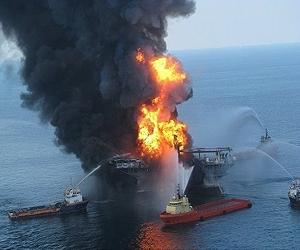Walker's World: Future energy wars