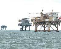 Mexico cuts crude output due to Ike damage on US refineries
