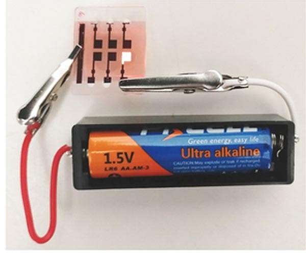 Organic light emitting diodes operated by 1.5 V battery
