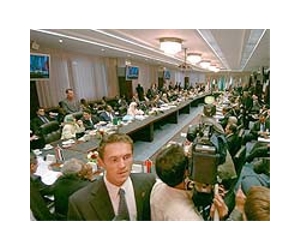 Oil ministers warn against speculation