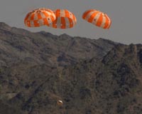 Orion's parachutes help it land safely after 10-second free fall