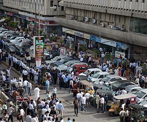 Huge quake hits Iran, kills 34 in Pakistan
