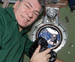 The story behind Paolo's Space Station photos