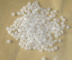 Cheap beads offer alternative solar-heating storage