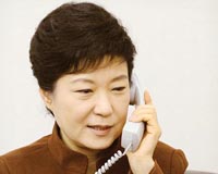 South Korean president urges N. Koreans to defect