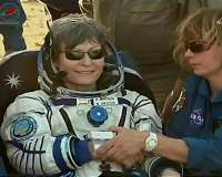 Record-breaking NASA astronaut comes back to Earth