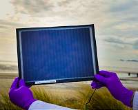 Supersizing solar cells: researchers print module six times bigger than previous largest
