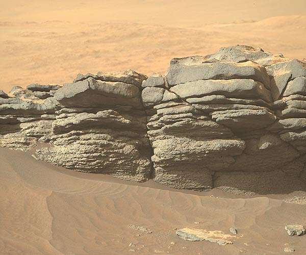 The sands of Mars are green as well as red, rover Perseverance discovers