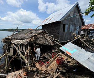 Typhoon-hit Philippines threatened by new storm