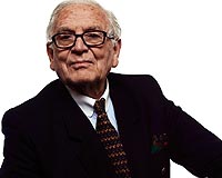 Fashion legend Pierre Cardin 'to sell everything'