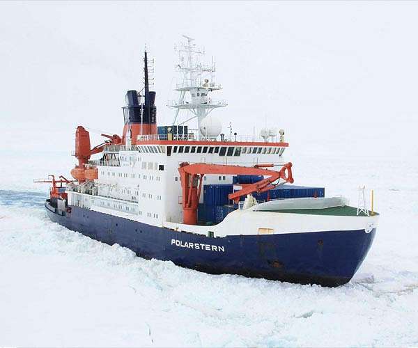 Ocean warming drove past Greenland ice stream retreat