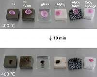 New ceramic nanofiber 'sponges' could be used for flexible insulation, water purification