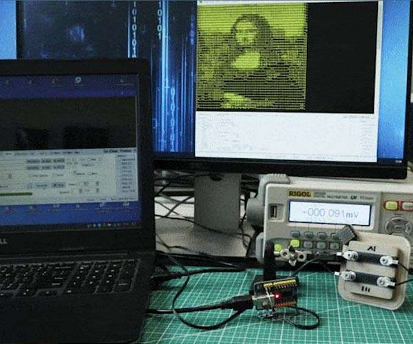 Portrait transmitted via 3D printing