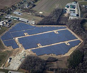 Gov. Markell Helps Dedicate PSEG Milford Solar Farm
