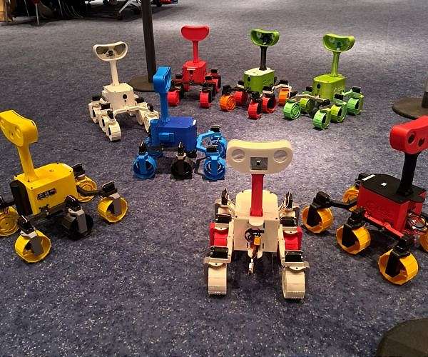 3D-printed rovers challenge students in Mars exploration training