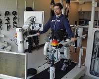 Robots help shed light on how humans walk