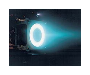 Magnetic shielding of ion beam thruster walls