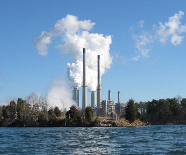 Britain vows to build new gas power stations