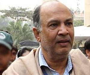 Bangladeshi court sentences BNP politician to death