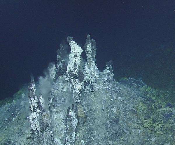 Nanostructures found in deep ocean vents could shed light on life's origins