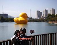 'Selfie sticks' give new perspective at tech show