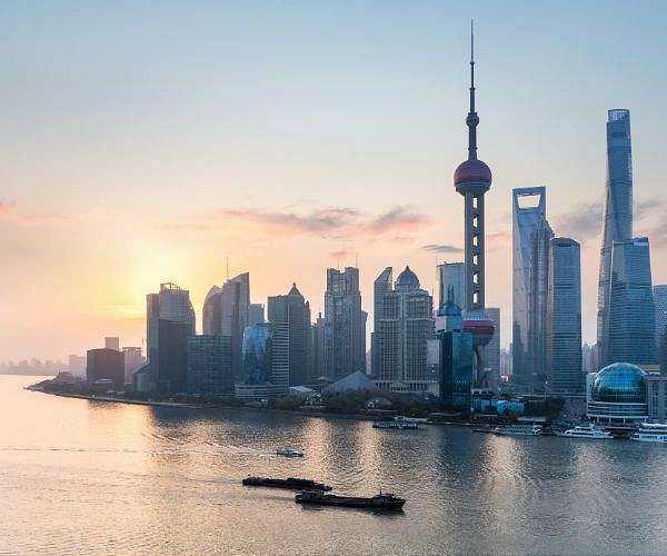 Shanghai swelters through hottest May day in 100 years
