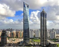 China's tallest tower aims to take Shanghai higher