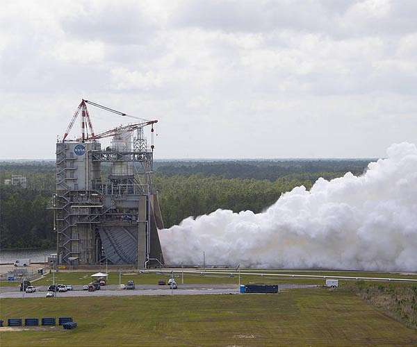 NASA continues RS-25 engine testing for future Artemis missions