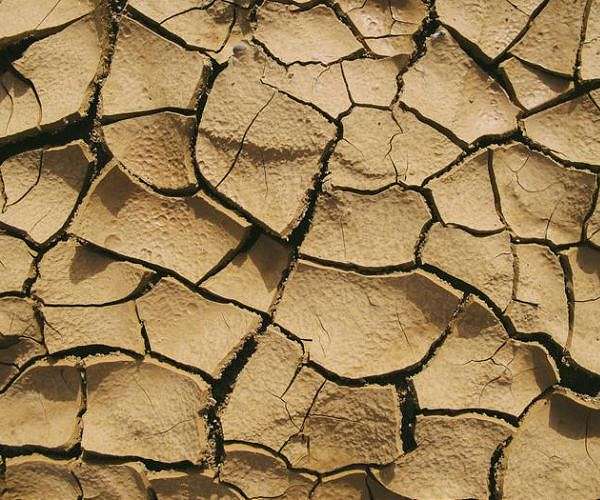 Naturally Occurring Clay Shows Promise for Sustainable Quantum Technology