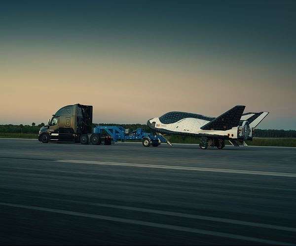 Dream Chaser spaceplane passes pre-flight tests at Kennedy Space Center