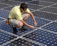 Solar industry shift tactics to sell more solar AC and smart modules